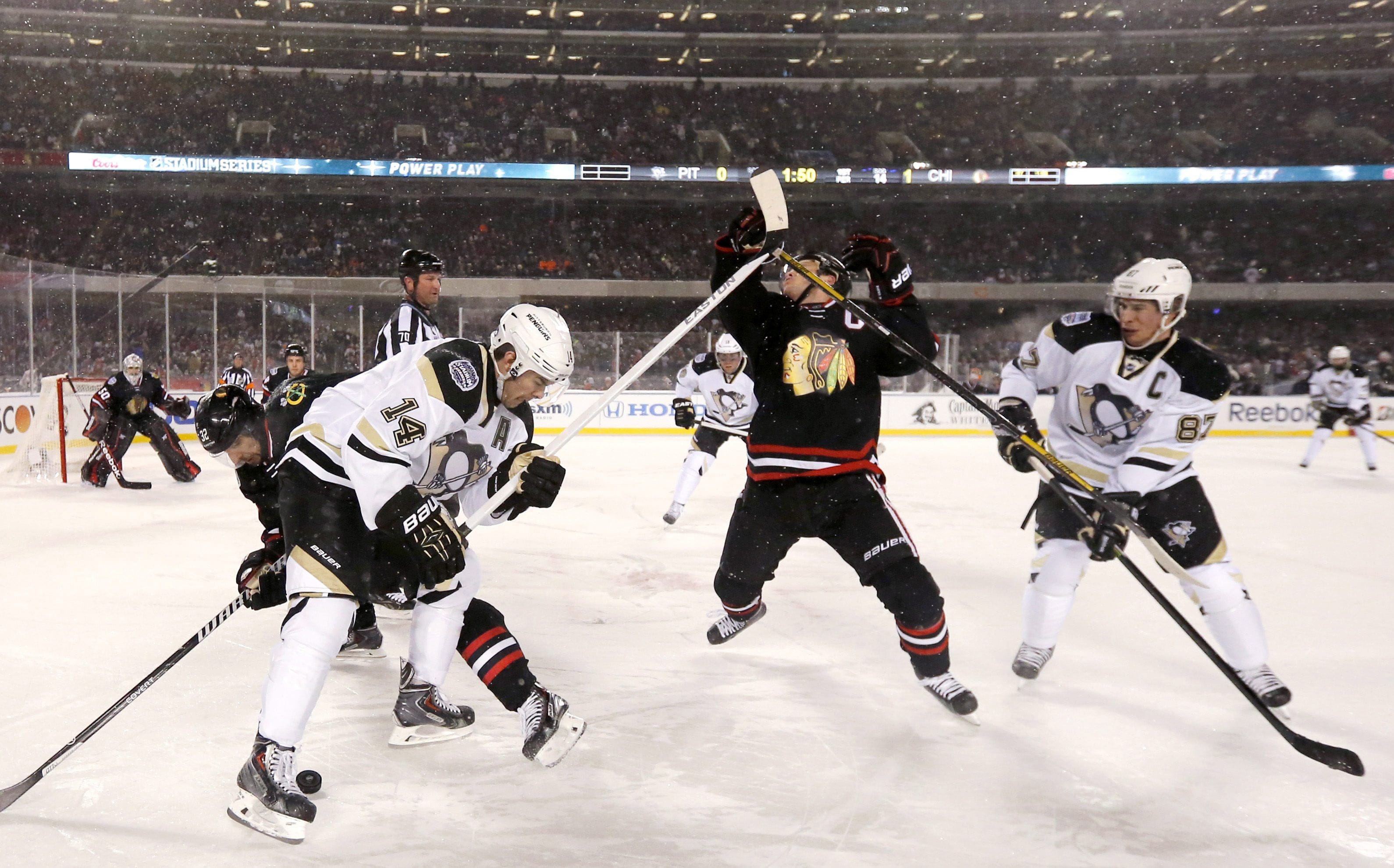 Michal Rozsival, Chris Kunitz, Sidney Crosby, Jonathan Toews