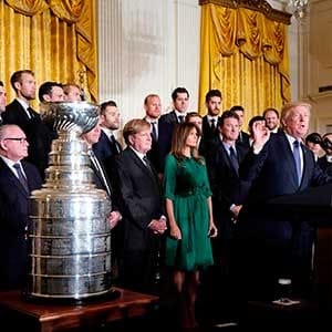 US President Donald Trump delivers a speech during an event at the White House in Washington, DC, on October 10, 2017, honouring the Pittsburgh Penguins 2017 Stanley Cup victory. / AFP PHOTO / Mandel NGAN (Photo credit should read MANDEL NGAN/AFP/Getty Images)