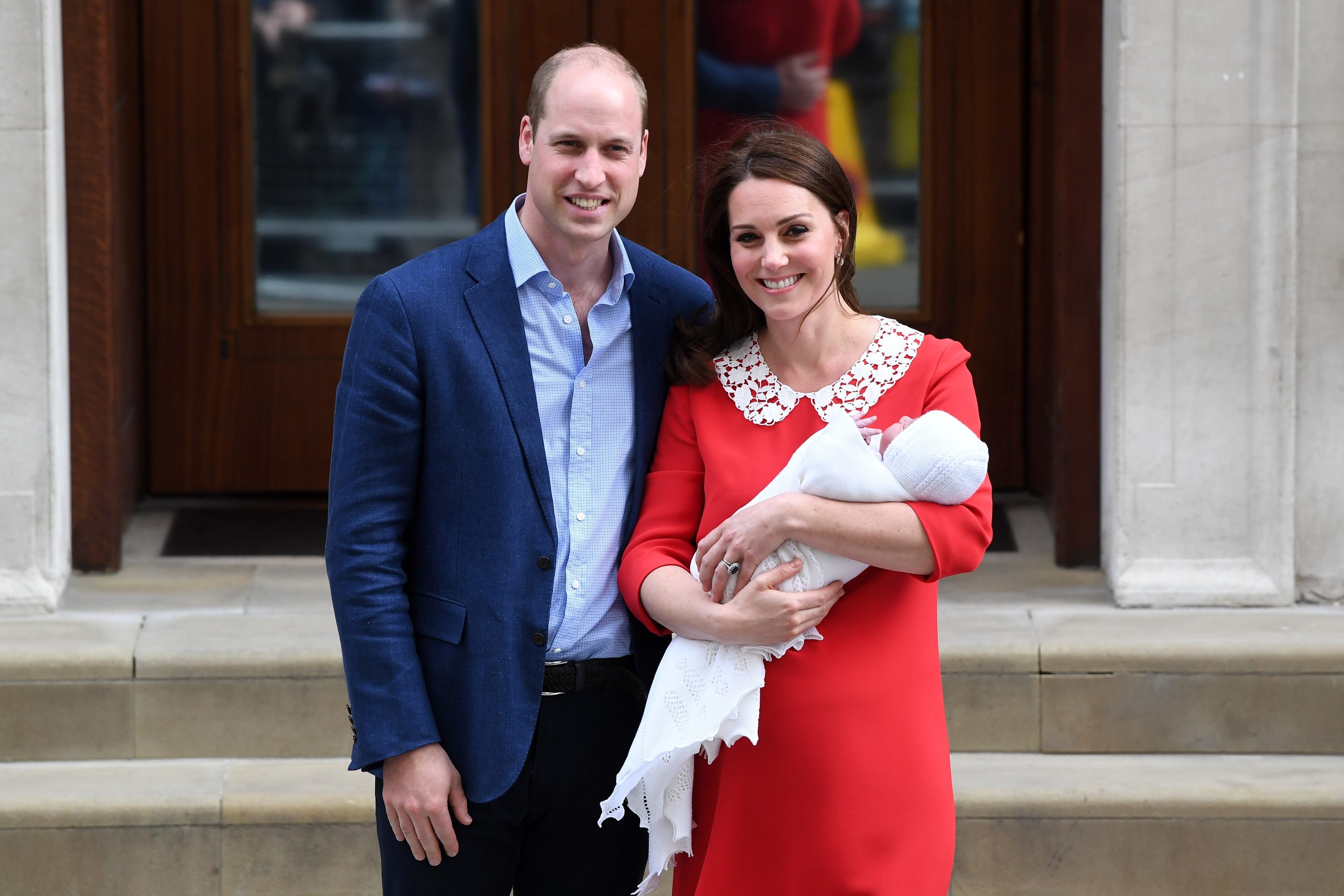 Catherine, Duchess of Cambridge and Prince William, Duke of Cambridge depart the Lindo Wing with their newborn son at St Mary's Hospital on April 23, 2018 in London, England. (Photo by Samir Hussein/WireImage)