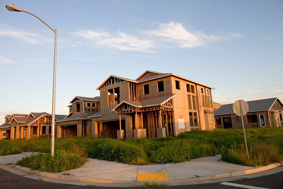 Skeletons of abandoned housing developments in California. (Simon Hayter)