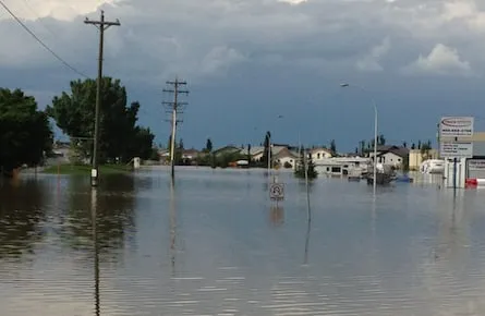 HighRiver_flood_445x290