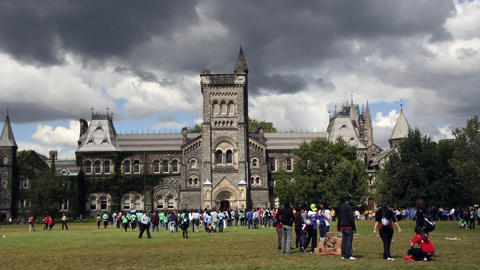MAC20_UOFT_CAROUSEL