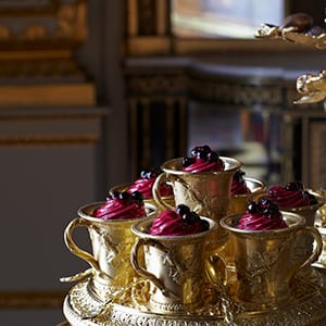 ROYAL_COOKBOOK_FEATURE01