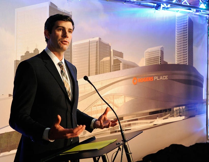 Edmonton Mayor Don Iveson speaks during an announcement that Rogers Communications bought the naming rights for the new hockey arena in Edmonton December 3, 2013. (Dan Riedlhuber/Reuters)