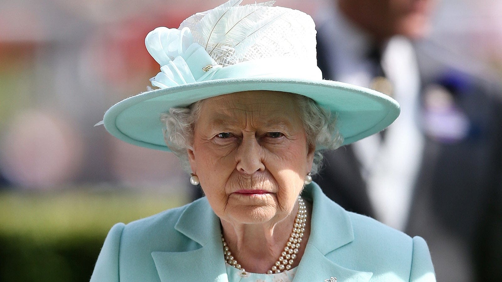 Horse Racing - Royal Ascot - Ascot Racecourse - 18/6/15
Britain's Queen Elizabeth during the third day at Royal Ascot
Action Images via Reuters / Matthew Childs
Livepic - RTX1H4AG