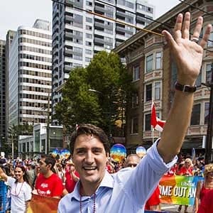 Justin Trudeau, leader of the Liberal Party of Canada, marches in the 37th Annual Vancouver Pride Parade in Vancouver, British Columbia August 2, 2015. REUTERS/Ben Nelms - RTX1MRYL