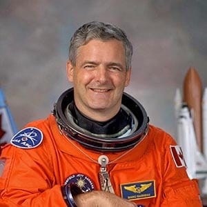 MAC33_SPACE_INTERVIEW_GARNEAU_FEATURE01
