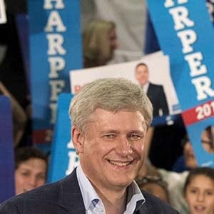 Canadian Prime Minister Stephen Harper speaks to supporters during a rally in Montreal, Quebec, Canada August 2, 2015. Canadian Prime Minister Stephen Harper on Sunday called a parliamentary election for Oct 19, kicking off a marathon 11-week campaign, the longest federal election campaign in recent history. REUTERS/Christinne Muschi - RTX1MS1E