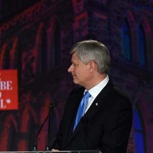 NDP leader Tom Mulcair, left, makes a point to Conservative leader Stephen Harper at the Globe and Mail hosted leaders' debate Thursday, September 17, 2015 in Calgary. (Sean Kilpatrick/CP)