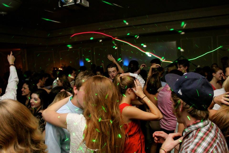 Bishop's Ball (Gordon La)