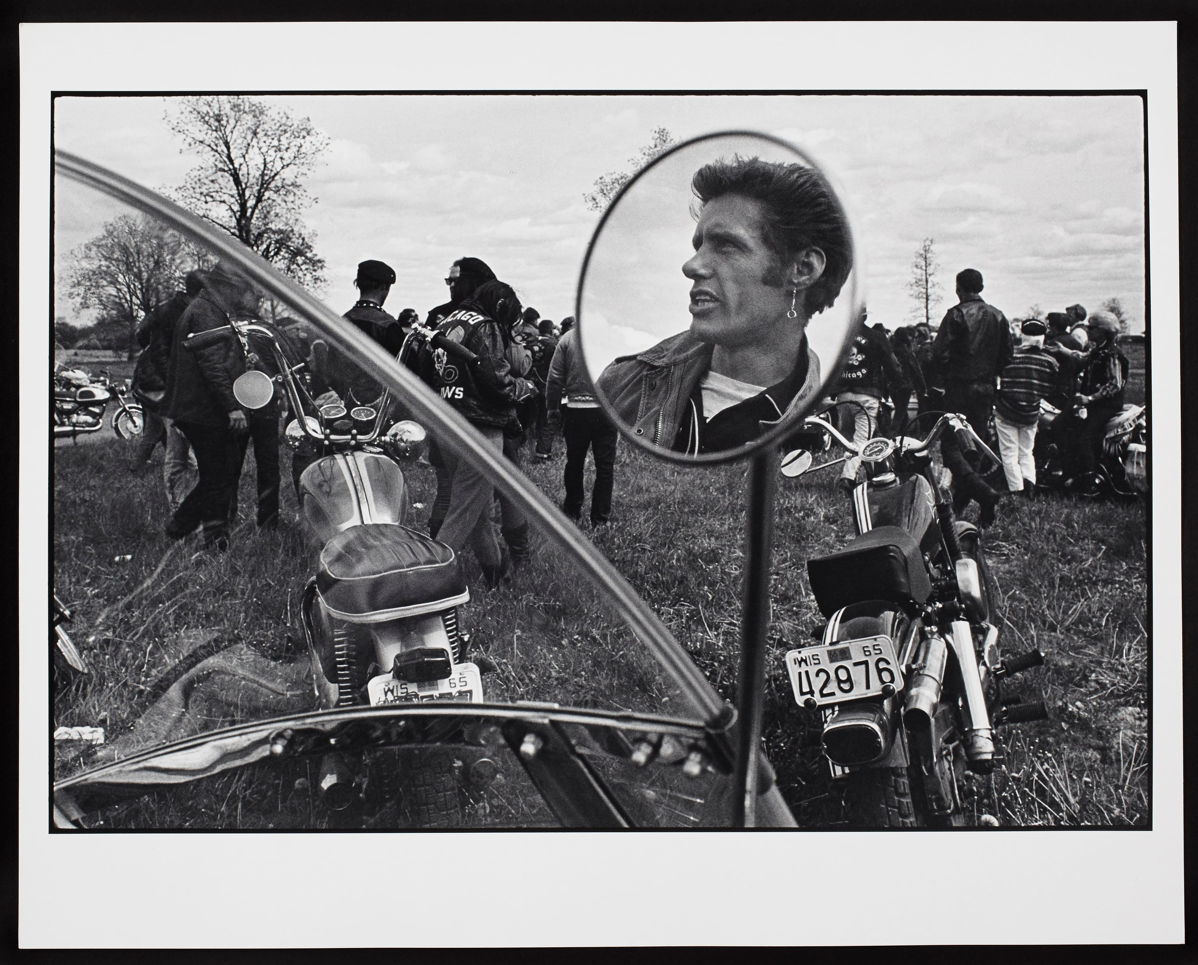 Danny Lyon: 'Cal, Elkhorn, Wisconsin,' 1966. Gelatin silver print, 40.6 × 50.8 cm. Promised gift, James Lahey and Brian
Lahey, in honour of our mother Ellen Lahey. © 2015 Danny Lyon/Magnum Photos.