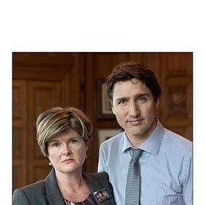 Alison Azer with PM Trudeau (Adam Scotti/PMO)