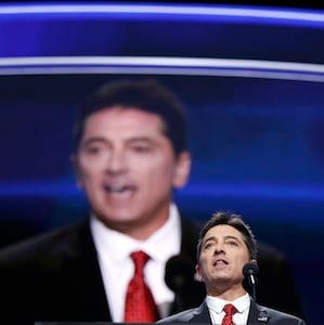 Actor Scott Baio addresses the delegates during the opening day of the Republican National Convention in Cleveland, Monday, July 18, 2016. (AP Photo/Carolyn Kaster)