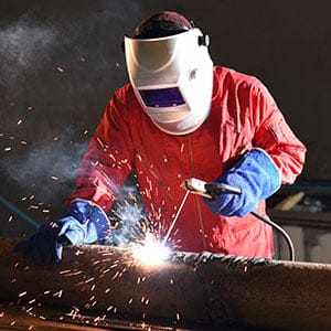 Electrical welding. (wnjay_wootthisak/istock)