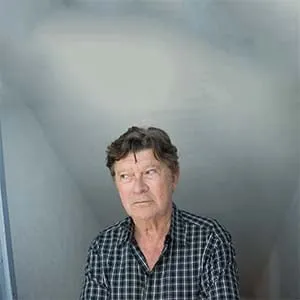 MAC46_INTERVIEW_FEATURE01