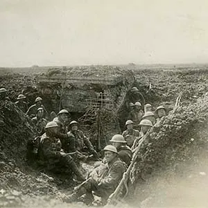 Canadian soldiers in a captured German machine-gun emplacement, Battle of Vimy Ridge, April 1917. (George Metcalf Archival Collection/Canadian War Museum)