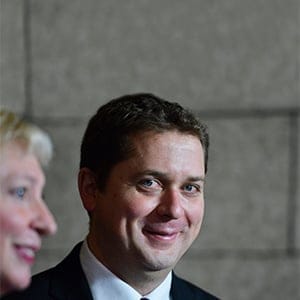 Conservative leadership candidate Andrew Scheer talks with media in Ottawa on Wednesday, Nov. 30, 2016. (Matthew Usherwood/CP)
