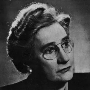 Agnes Macphail First woman member of the Canadian House of Commons. (Yousuf Karsh/Library and Archives Canada)