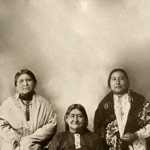 Mollie Burkhart, right, with her sister Anna and mother, Lizzie. (Osage Nation Museum)