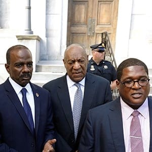 Actor and comedian Bill Cosby arrives with Joe Torry (L), Lewis Dix (2-L) and spokesman Andrew Wyatt (R) for the fourth day of his sexual assault trial at the Montgomery County Courthouse in Norristown, Pennsylvania, U.S., June 8, 2017. (Brendan McDermid / REUTERS)