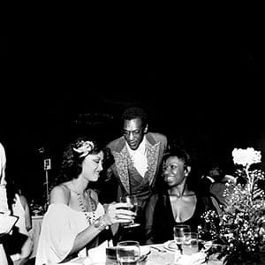 UNITED STATES - CIRCA 1970: Photo of Phyllis Hyman, Phyllis Hyman, Bill Cosby and Natalie Cole at the Black Athletes Hall of Fame Awards Dinner in New York Citymid 1970s. (Michael Ochs Archives/Getty Images)