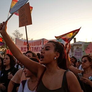 Protesters hold signs and banner as thousands gather in Istanbul on July 29, 2017 to denounce the increase in violence and abuse against women. (Erhan Demirtas/NurPhoto/Getty Images)