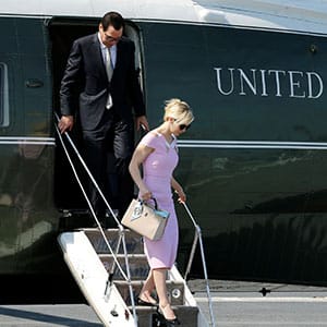 U.S. Treasury Secretary Steve Mnuchin and his wife Louise Linton arrive on the Marine One helicopter with President Donald Trump aboard the deck of the aircraft carrier USS Gerald R. Ford for its commissioning ceremony at Naval Station Norfolk in Norfolk, Virginia, U.S. July 22, 2017. (Jonathan Ernst/Reuters)