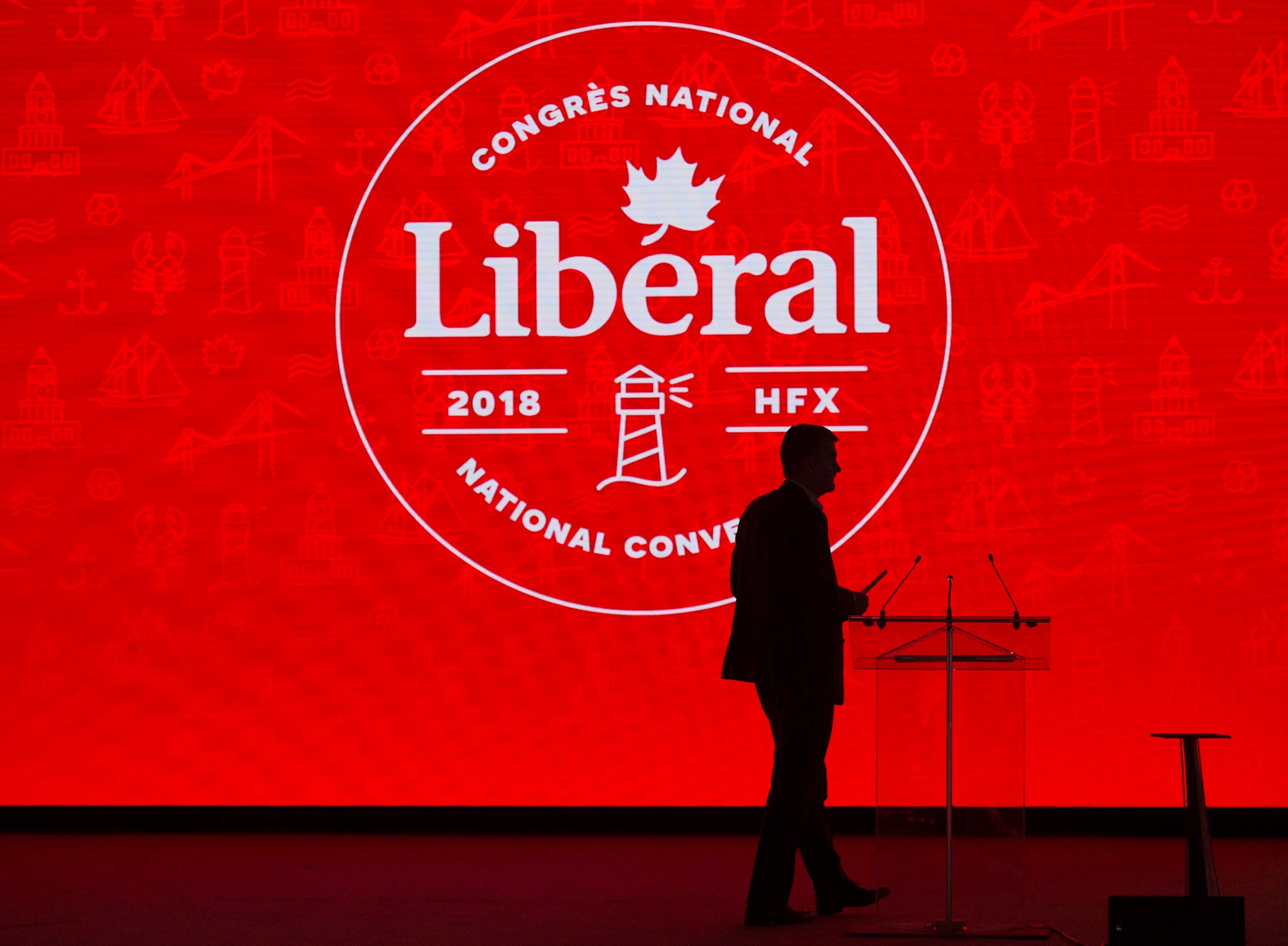 Nova Scotia Premier Stephen McNeil takes the stage at the start of the federal Liberal national convention in Halifax on Thursday, April 19, 2018. (THE CANADIAN PRESS/Andrew Vaughan)