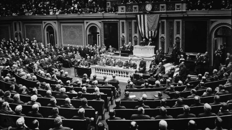 <p>U.S. President Woodrow Wilson addressing Congress in 1916 (Shutterstock)</p>
