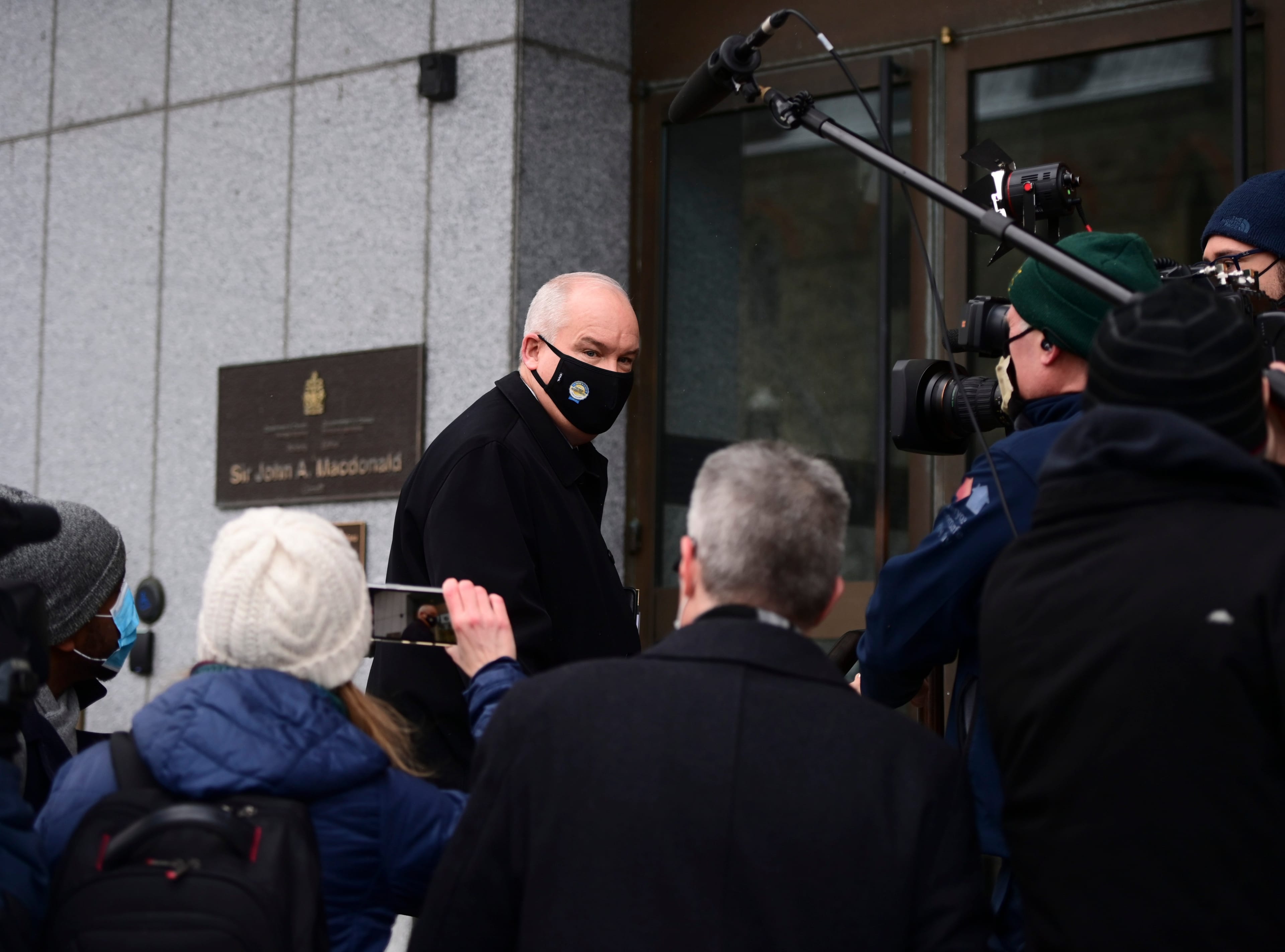 O'Toole arrives to a caucus meeting in Ottawa on Dec. 2, 2020 (CP/Sean Kilpatrick)