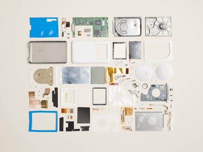 Disassembled iPod_V02