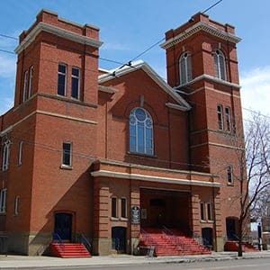 McDougall United Church, in Edmonton. Wikipedia Commons.