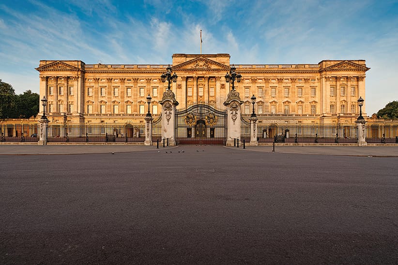 Buckingham Palace. (William Fawcett/iStock)