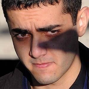 Hamed Mohammed Shafia is escorted by police officers into the Frontenac County courthouse in Kingston, Ontario on Wednesday, January 18, 2012. (Sean Kilpatrick/CP)
