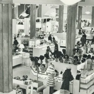 Eaton's Closing in Toronto, Ontario, January 19, 1977. (Reg Innell/Toronto Star/Getty Images)