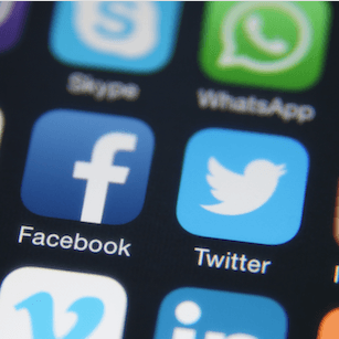 Social_Media_FEATURE