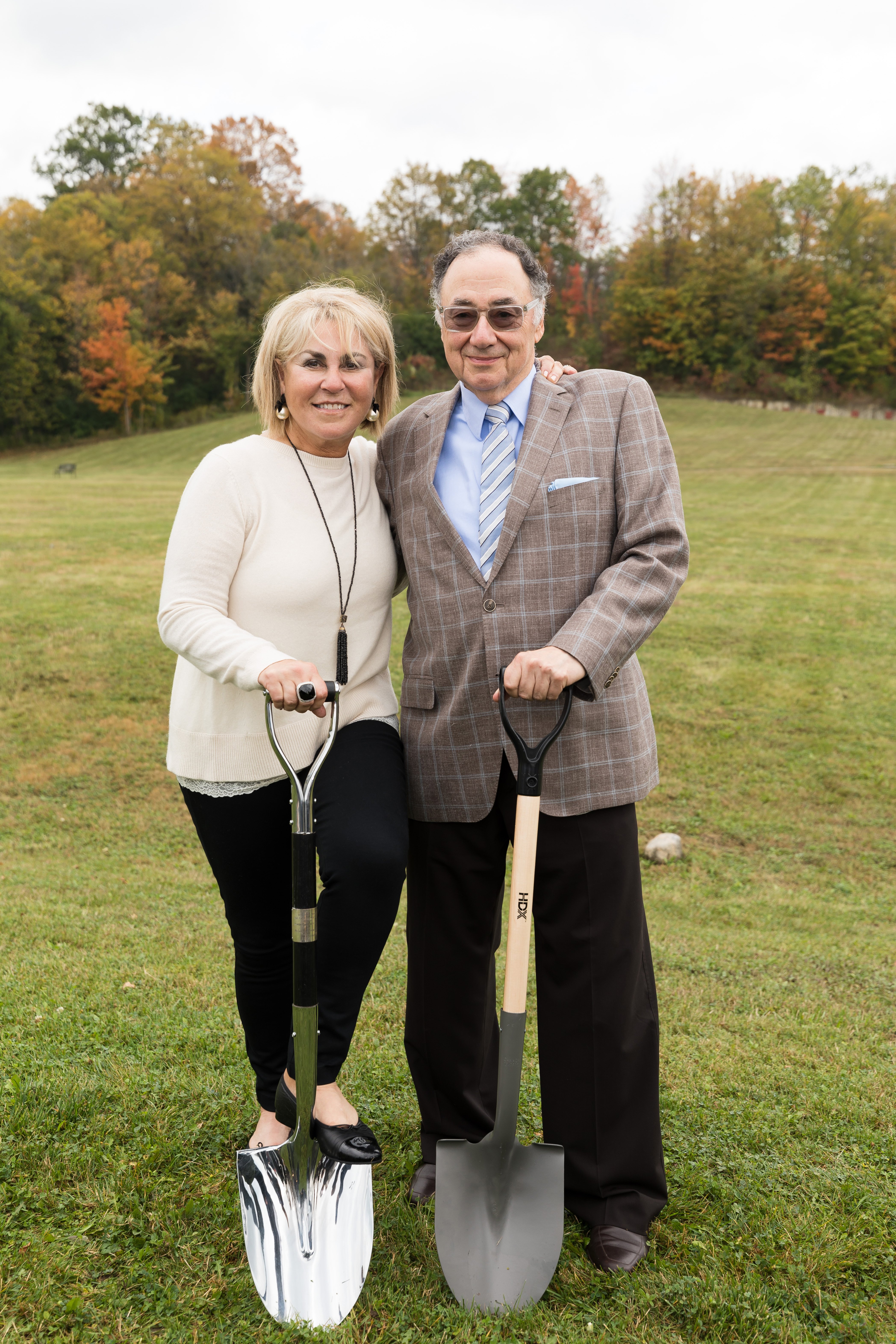 Honey and Barry Sherman at the UJA groundbreaking. (George Kash/Photo by Liora)