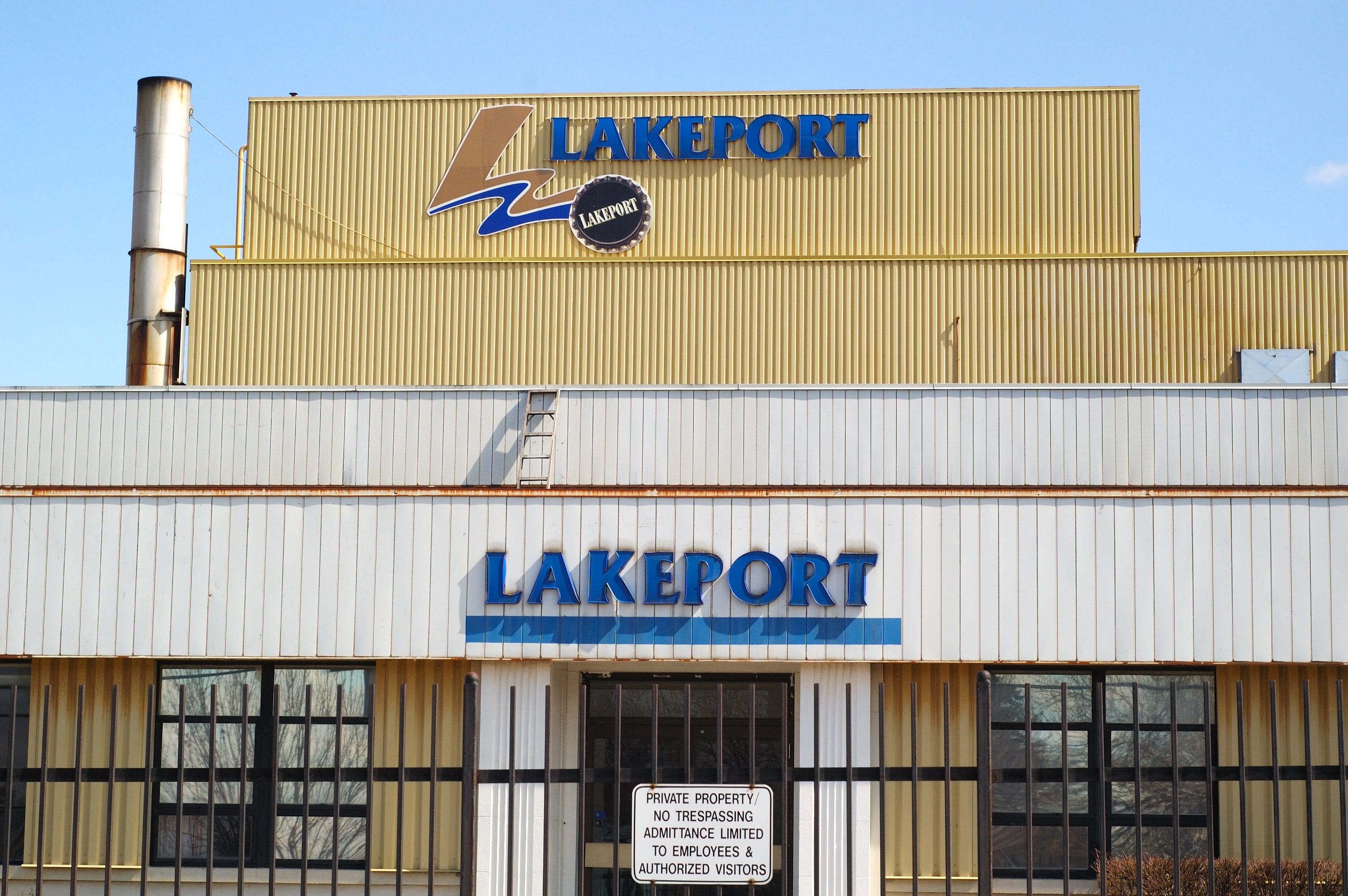 The Lakeport Brewery and head office in Hamilton, Ont., in 2009. (Stephen C. Host/CP)