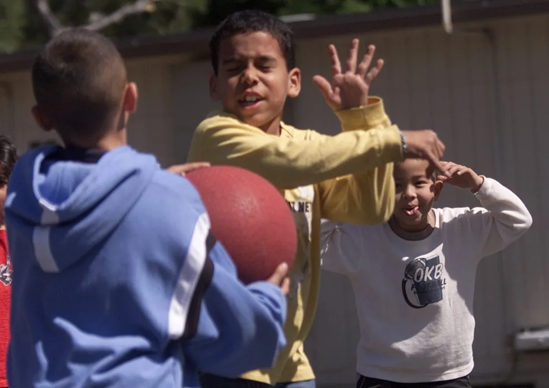 Second graders at Ivanhoe Elementary School in Silver Lake ,Calif., play dodgeball. (Annie Wells/Los Angeles Times via Getty Images)
