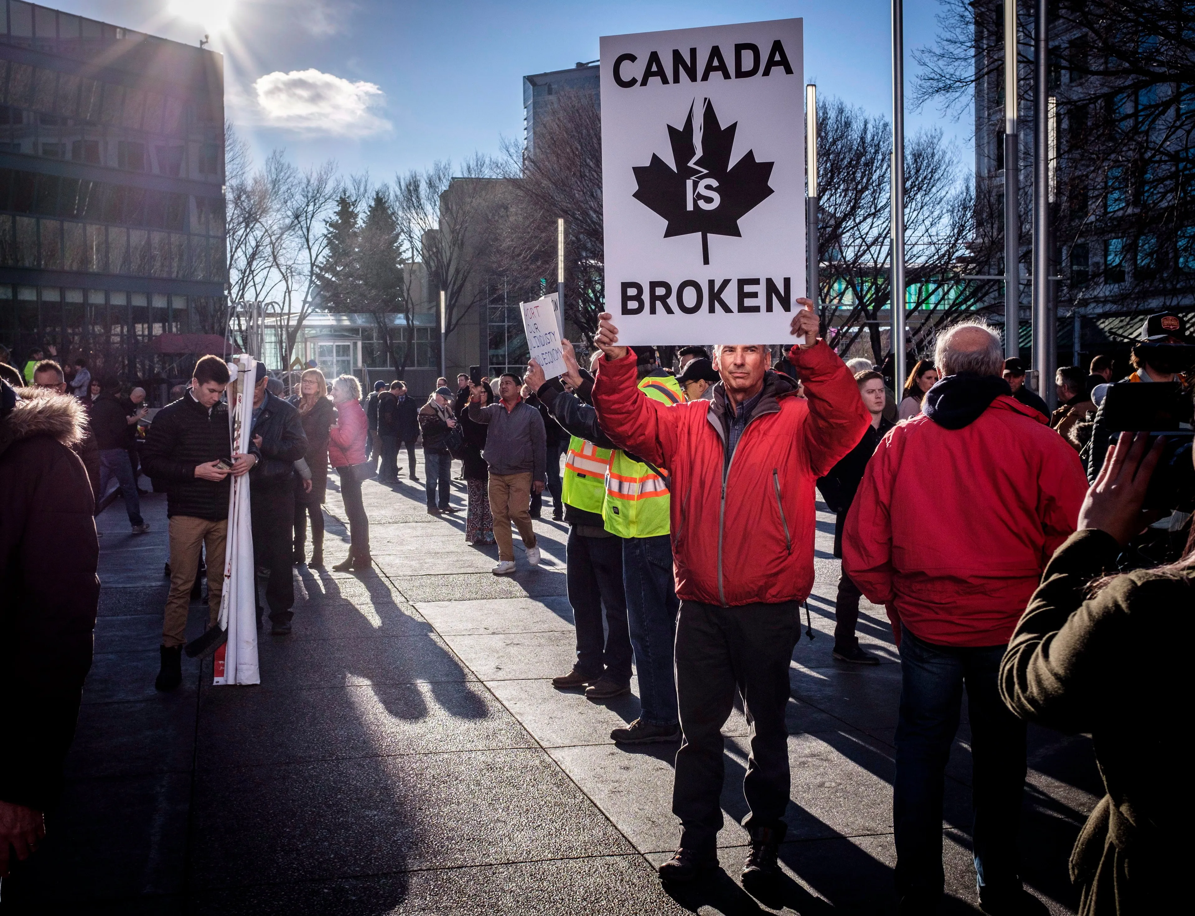 Oil and gas industry supporters gather at a pro-pipeline rally at city hall in Calgary in De2018.THE CANADIAN PRESS/Jeff McIntosh
