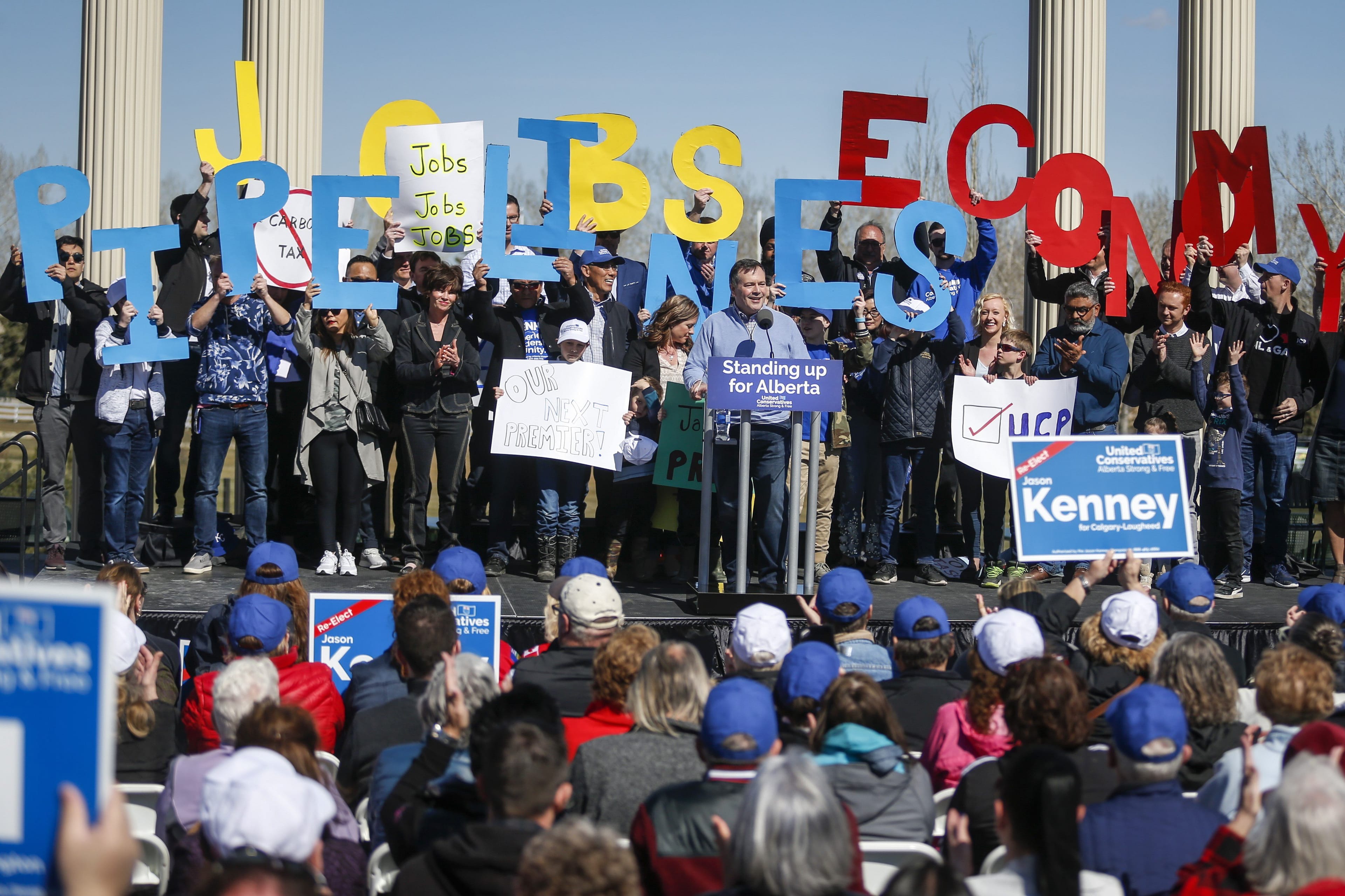 Kenney addresses a rally in Calgary on Saturday as part of the UCP campaign platform rollout (Jeff McIntosh/CP)