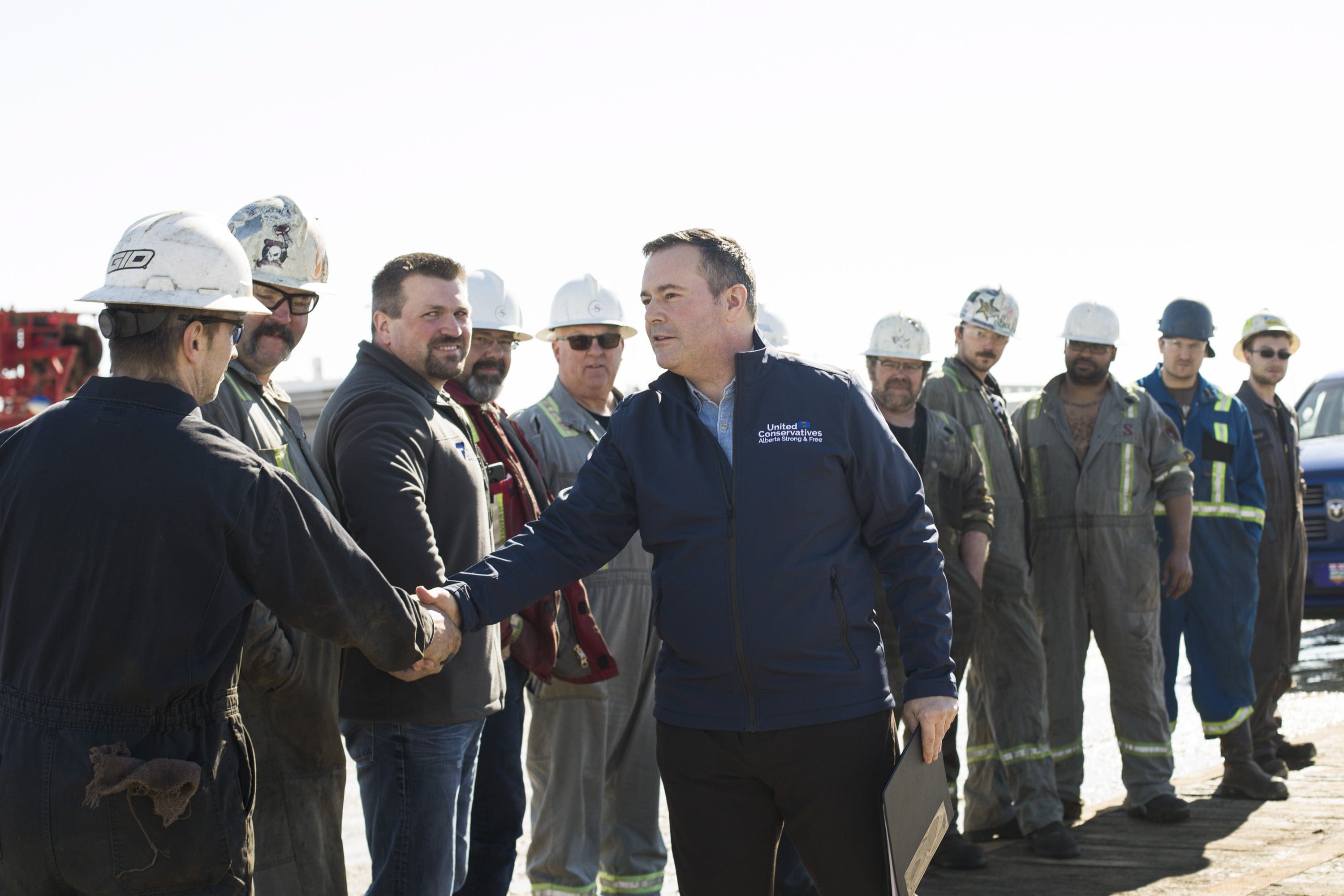 Alberta UCP leader Jason Kenney speaks with workers at Total Energy Services in Leduc Alta. on Tuesday, March 19, 2019. (Amber Bracken/CP)
