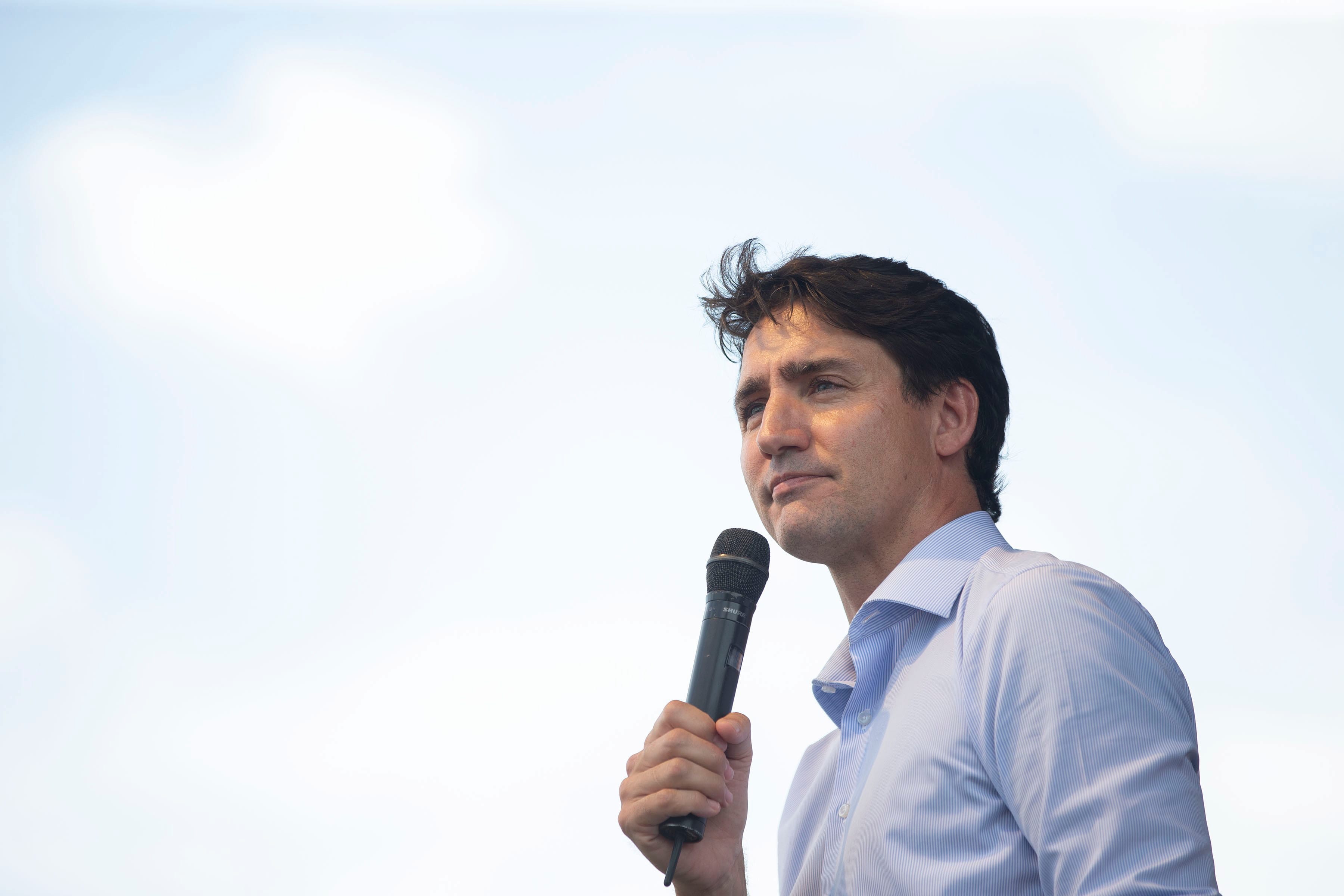 Prime Minister Justin Trudeau greets the crowd as he attends the LiUNA Local 183 family day in Toronto on Saturday, July 6, 2019. (Chris Young/CP)
