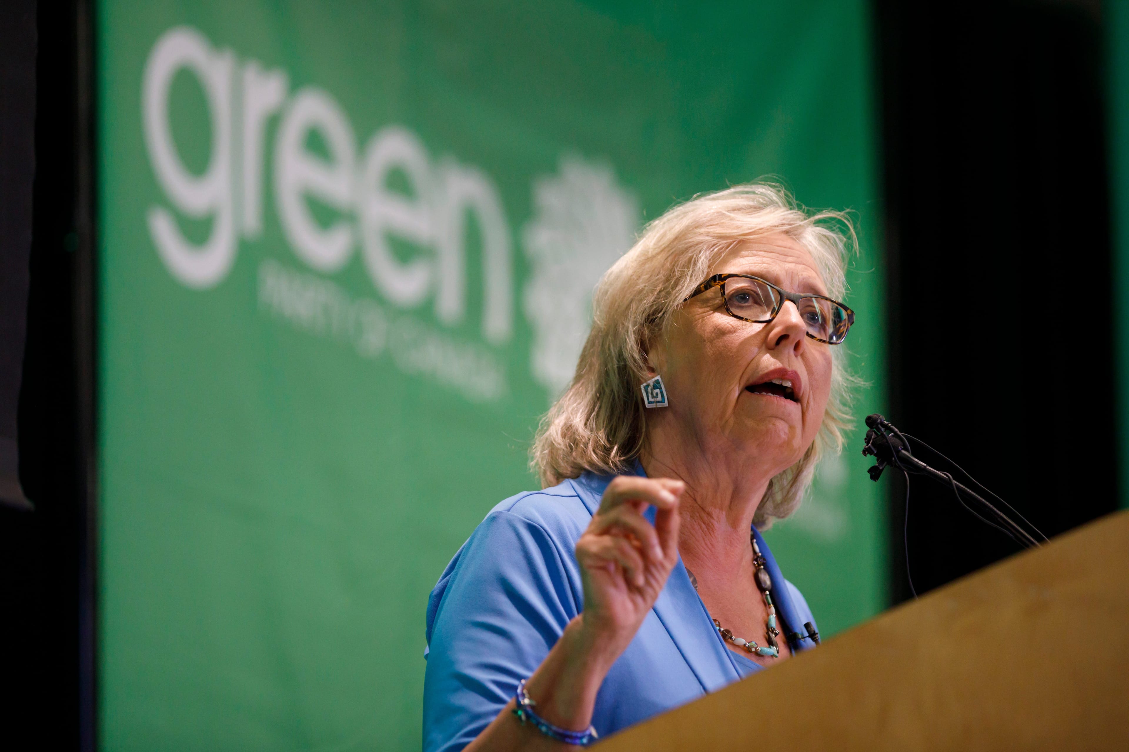 Green Party of Canada leader Elizabeth May speaks in Toronto prior to a fireside chat about the climate, Tuesday, Sept. 3, 2019. (Cole Burston/CP)