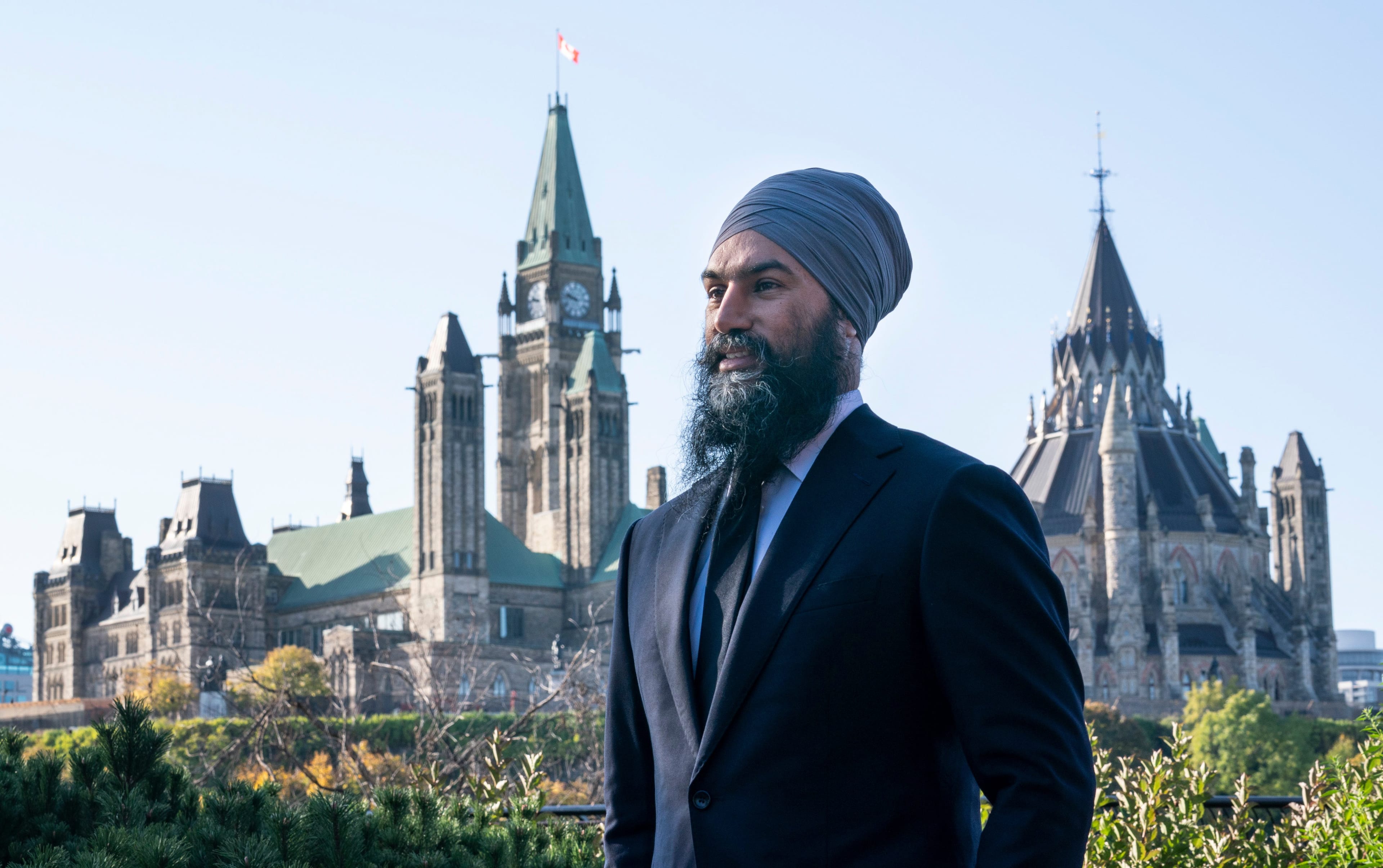 Singh, with Parliament Hill in the background, in Ottawa on Oct. 10, 2019. (Paul Chiasson/CP)