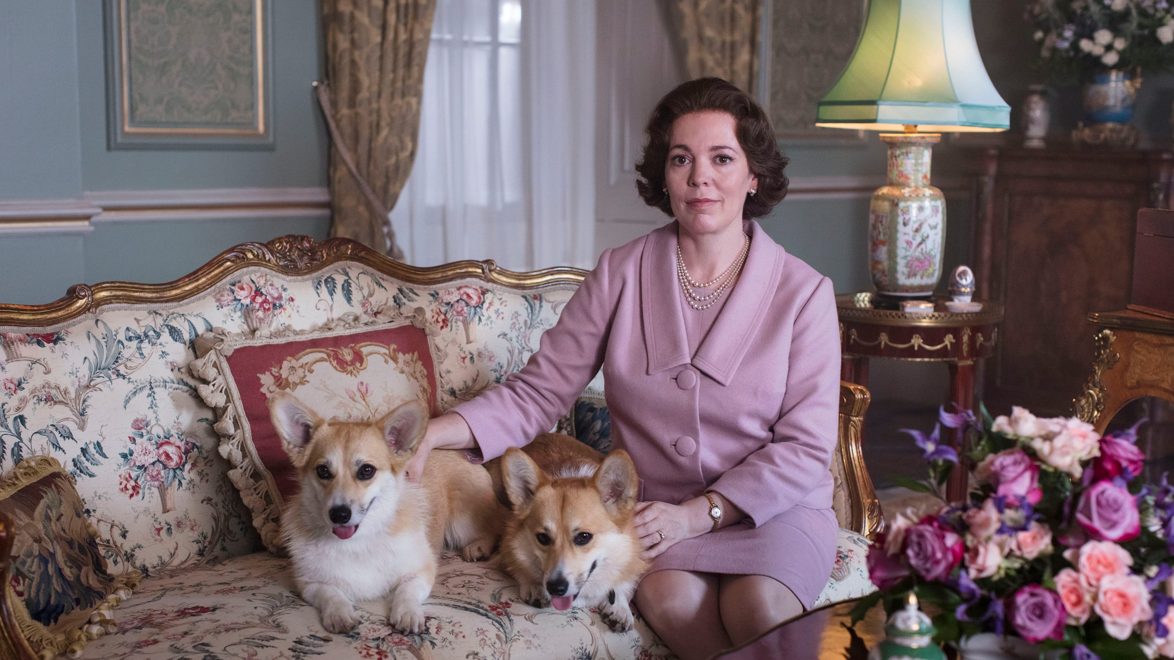 Olivia Coleman stars in season three of The Crown. (Netflix)