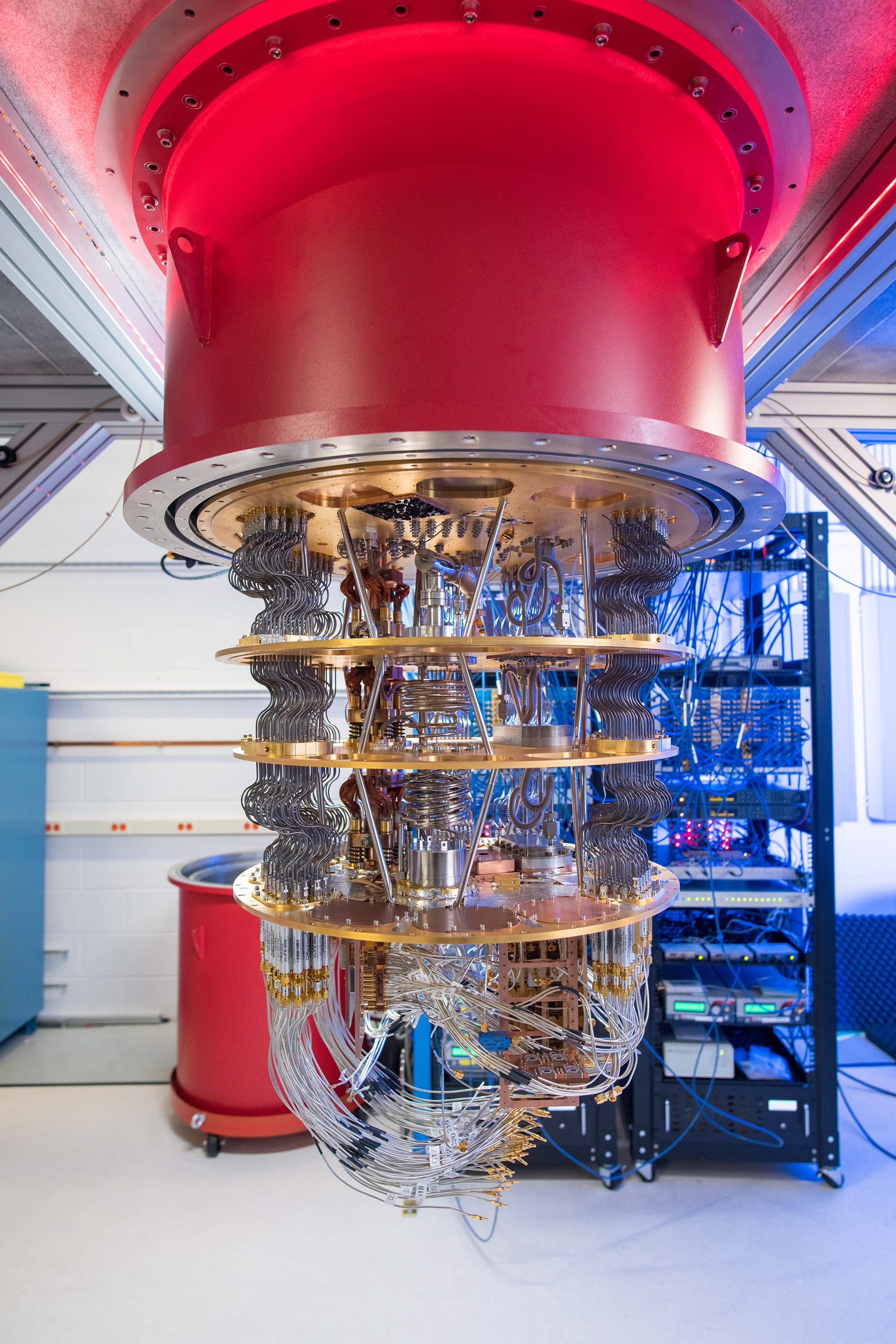 The quantum computer in the quantum computing lab in Santa Barbara, CA. (Hannah Benet/Google)