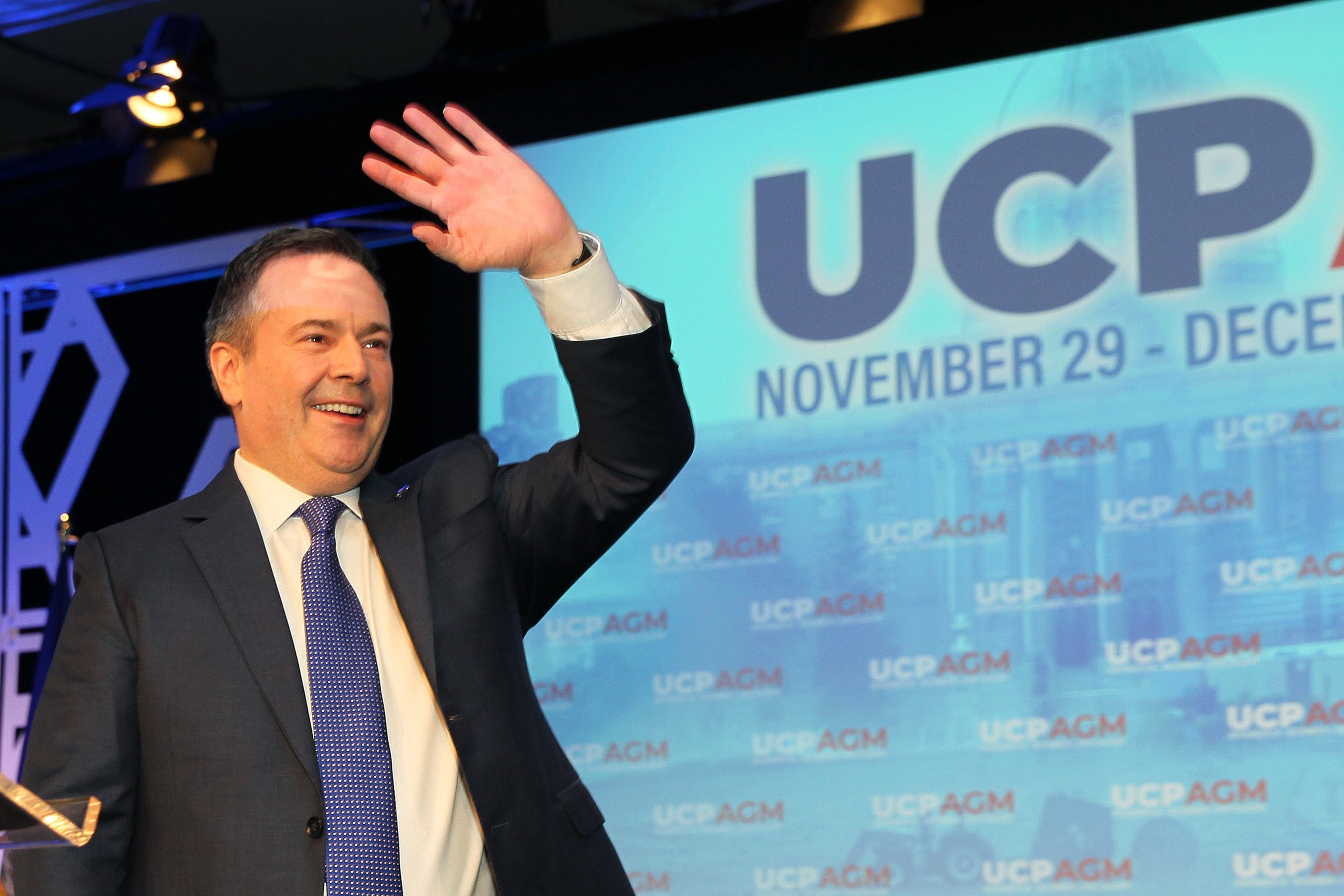Kenney delivers his address to the Alberta United Conservative Party annual general meeting in Calgary on Nov. 30, 2019 (CP/Dave Chidley)