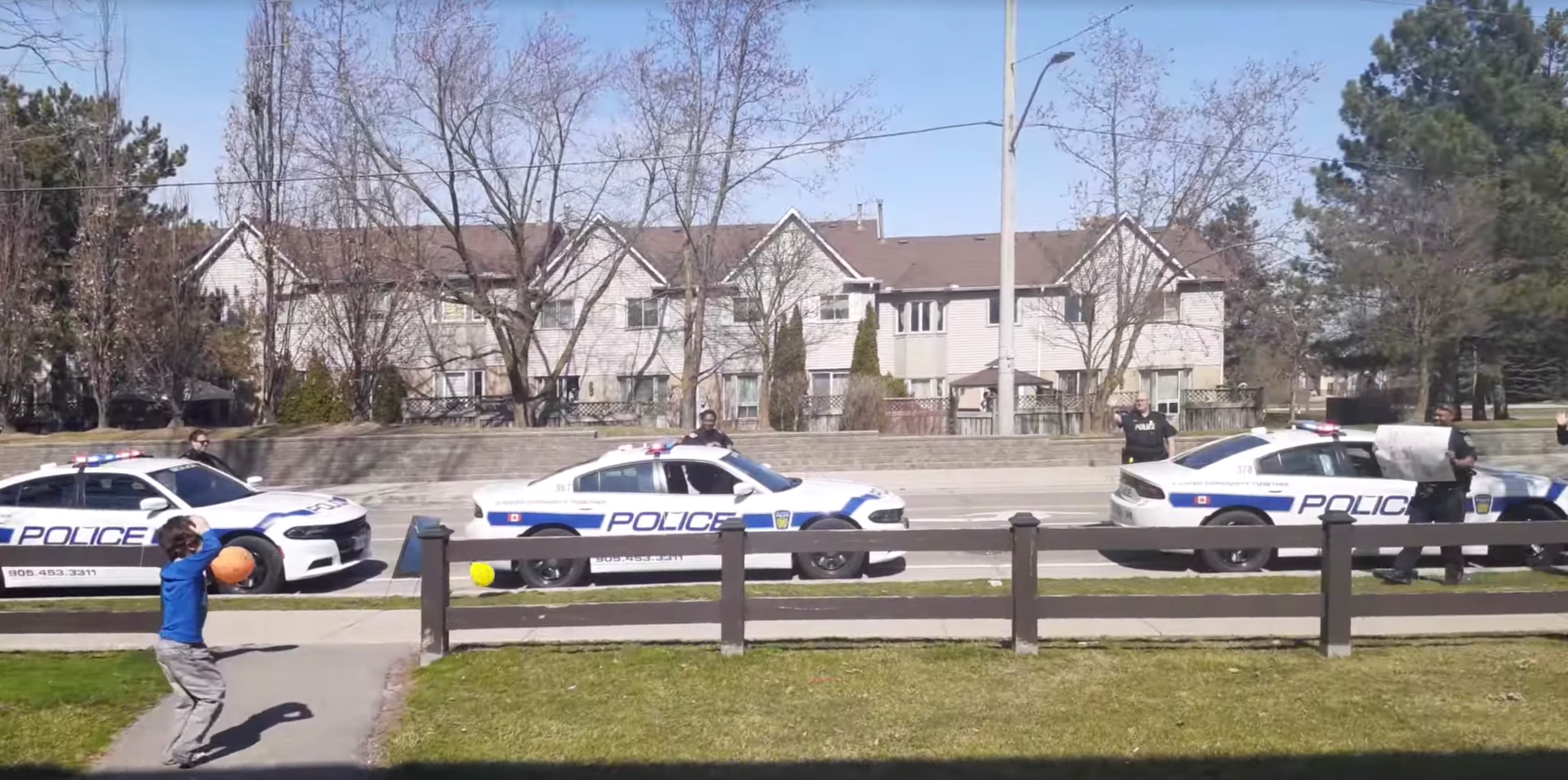 Video still from Amanda Dunne’s Facebook post about her son’s impromptu birthday party, where Peel Police surprised the 5-year-old. (Amanda Dunne/Facebook)