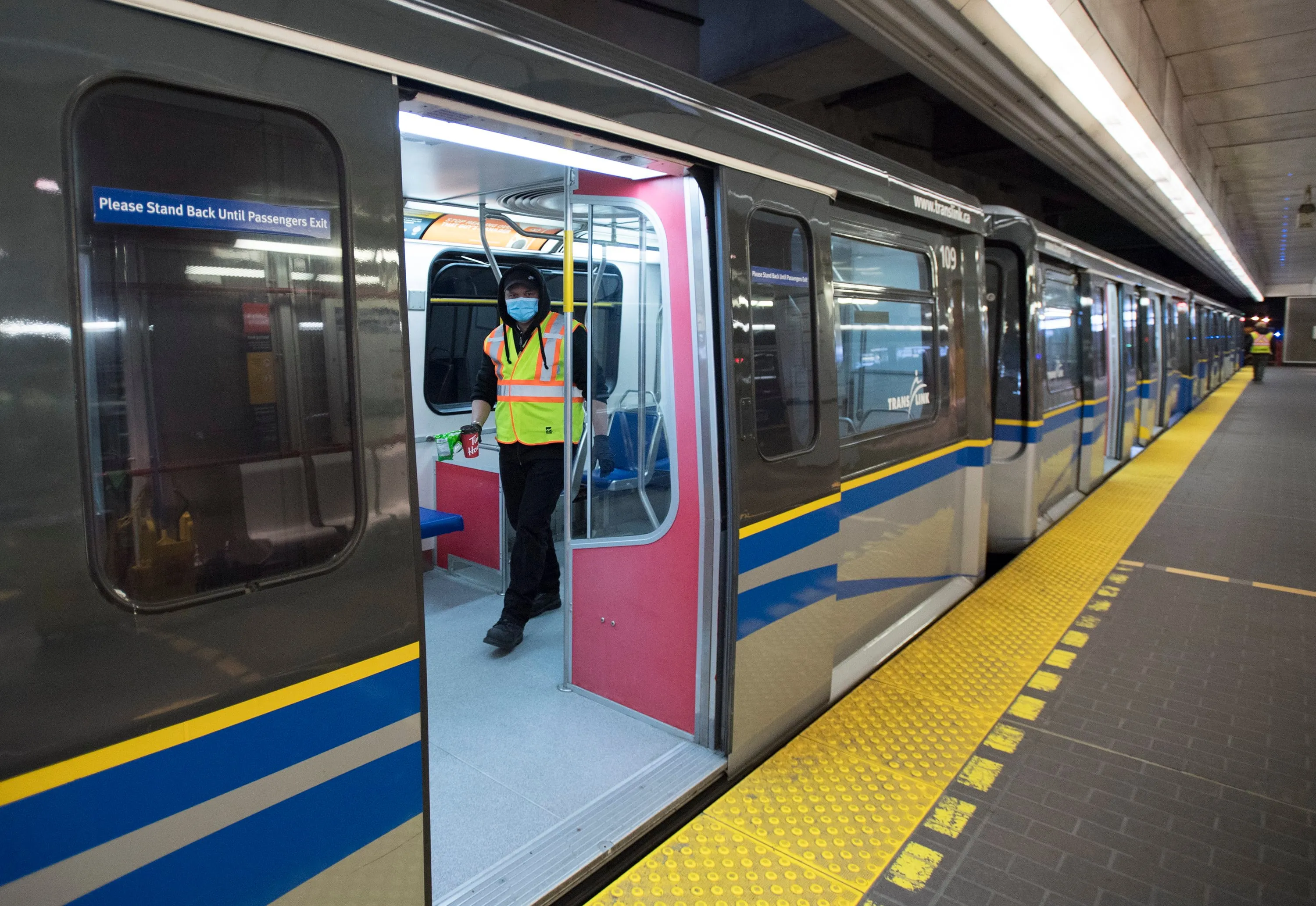 A near empty waterfront train platform is pictured in downtown Vancouver, Monday, April 20, 2020. (Jonathan Hayward/CP)